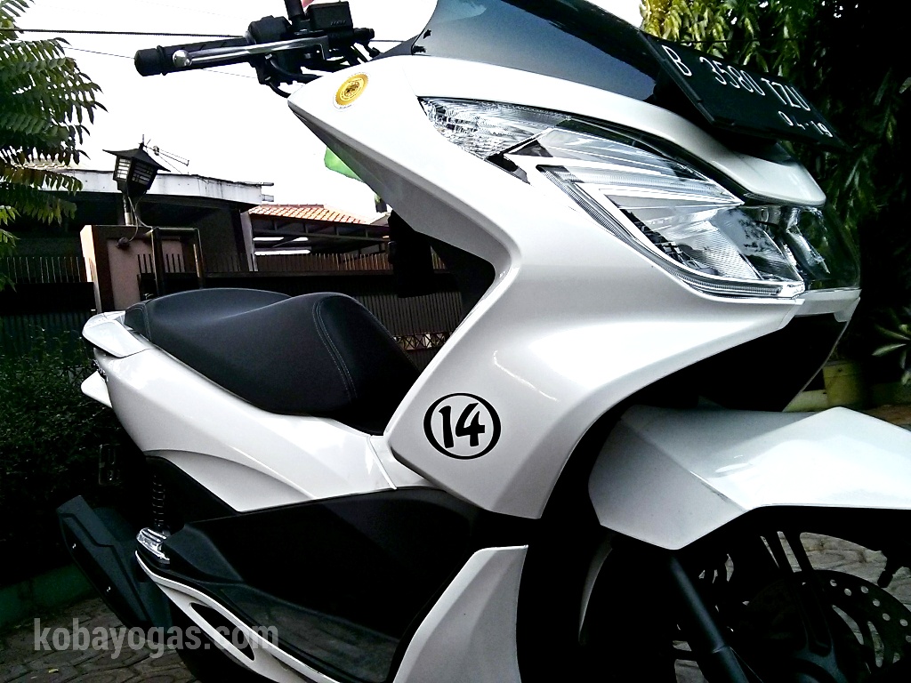 Modifikasi Ringan Honda New PCX Wrapped Up Bodi Lindungi Dari Baret Halus KobaYogasCOM Your Automotive Blog
